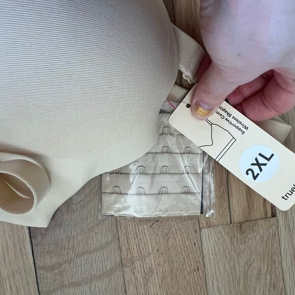 Elegant Cream Wireless Bra - Picture 7 of 14